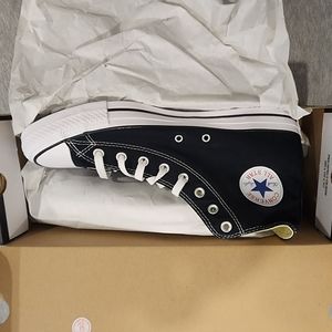 Sneakers,samsung watch$200,